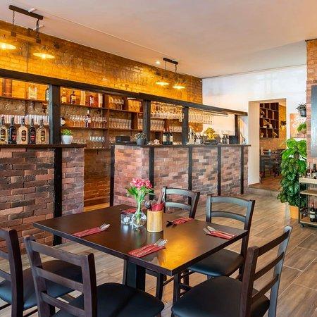 Willis Restaurant